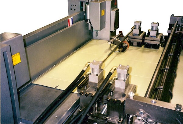 END & CORNER EDGE NOTCHING